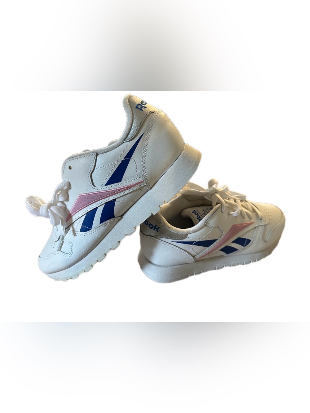 New Reebok Women’s Classic tennis shoes with Blue and Pink Accents